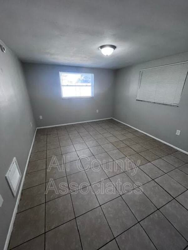 Port Richey House: 11115  Yellowwood