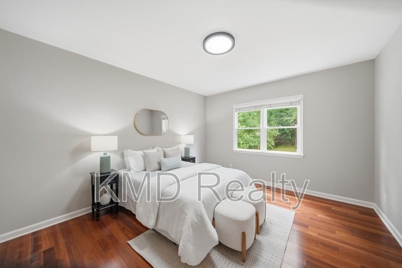 Charlotte House: 13818 Ballantyne Meadows Drive