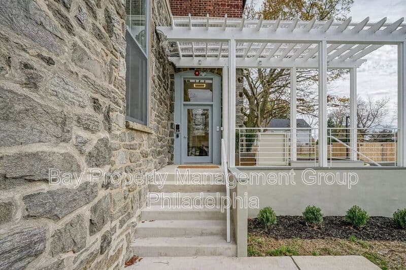 Wyndmoor Condo: 1400 E Willow Grove Ave