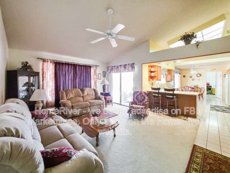 Sun City West House: 21015 N 123rd Dr