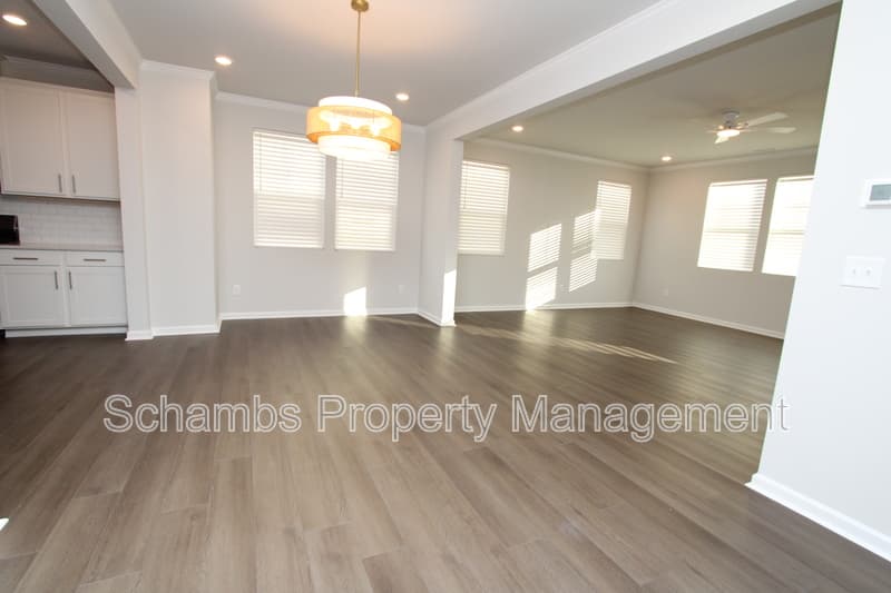 Apex Townhome: 510 Light Oak Way