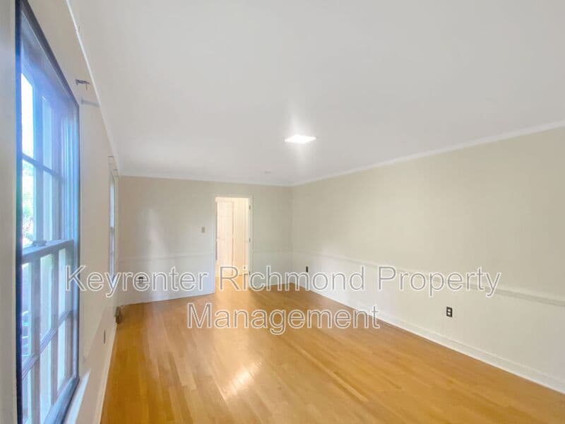 Chesterfield House: 9310 Redbridge Road