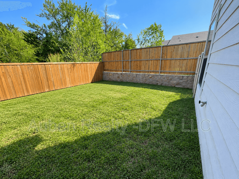 Denison House: 2524 South Fannin Avenue