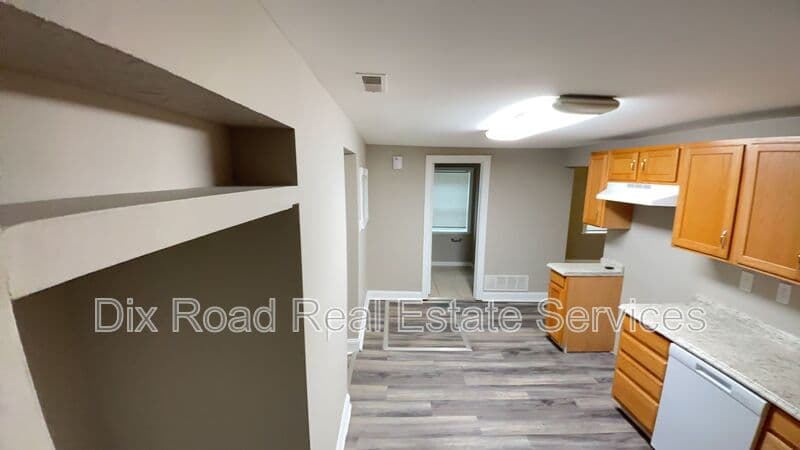 Hamilton House: 1408 Western Avenue