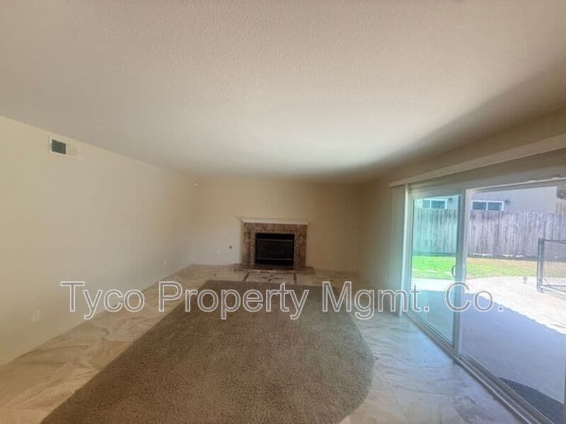 Bonita House: 526 Trailridge Drive
