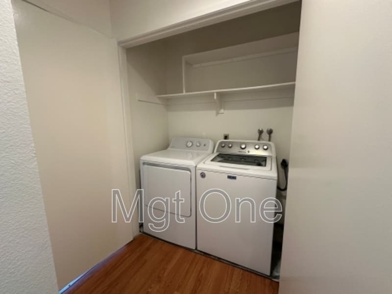 Irvine Condo: 61 Tarocco