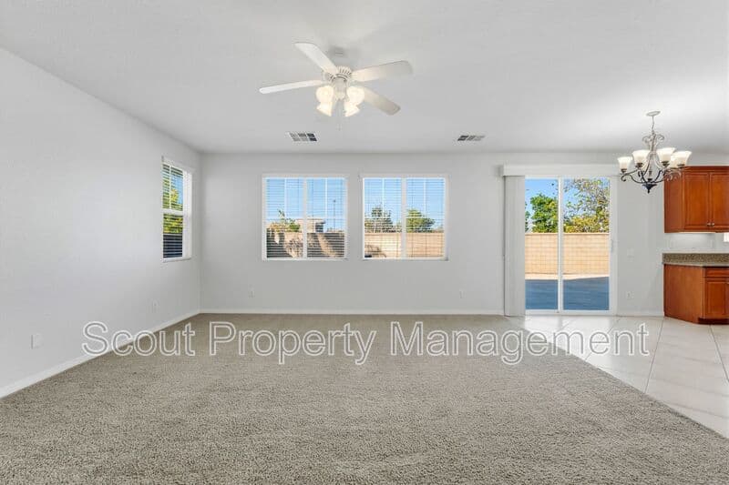 Menifee House: 29128 Rockledge Drive