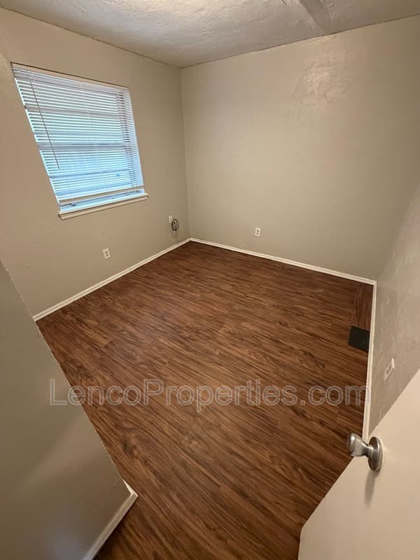 Oklahoma City House: 5221 Brookdale Dr.