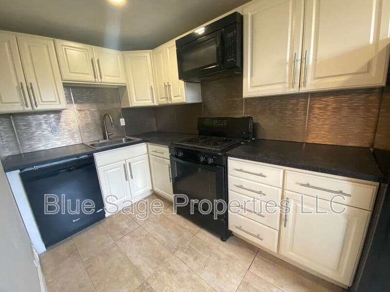 Clifton Heights House: 515 Cherry St