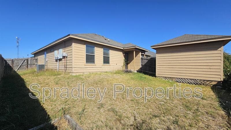 Temple Condo: 609A Moody Ln