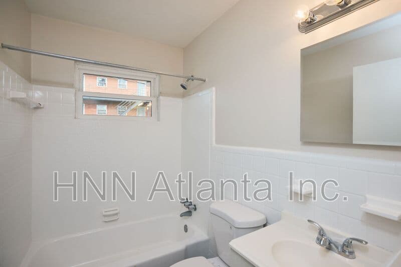 Atlanta Condo: 2157 Lenox Rd, NE