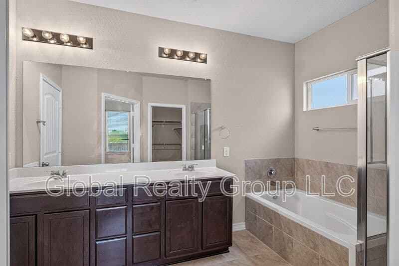 San Antonio House: 14918 Goldfinch Wy