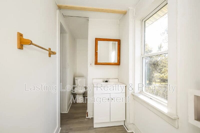 Winston Salem House: 438 W 24th Street