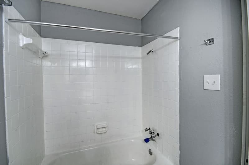 Jackson Condo: 225 W McDowell Rd - A6