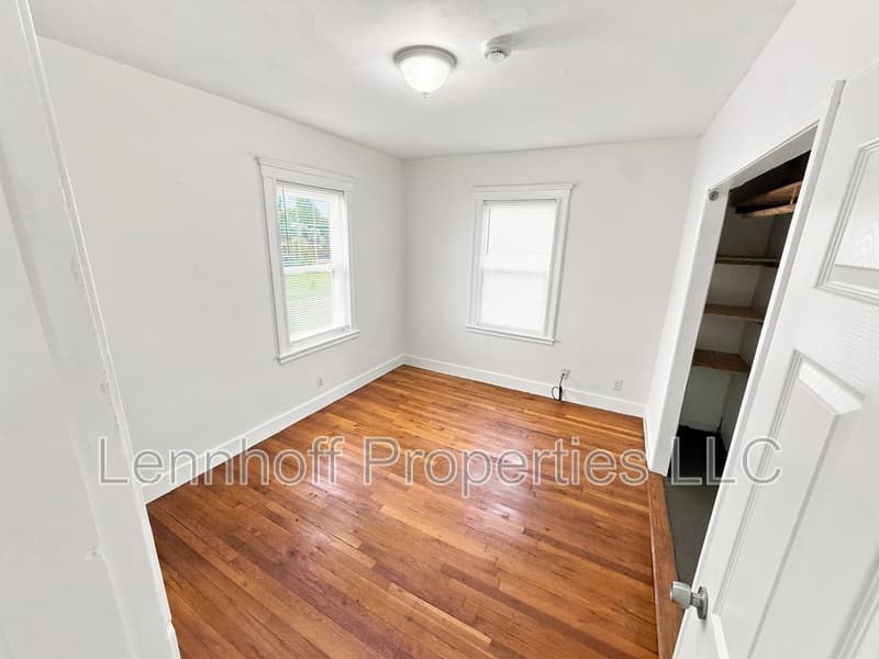 Medford Condo: 17 1st Street