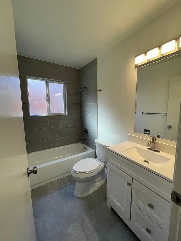 San Carlos Condo: 366 Caprino Way