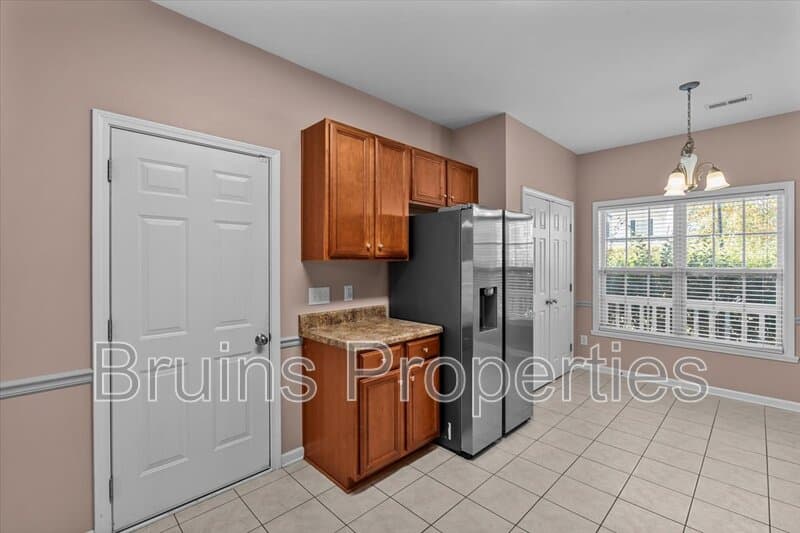 High Point House: 3522 Park Hill Crossing Drive