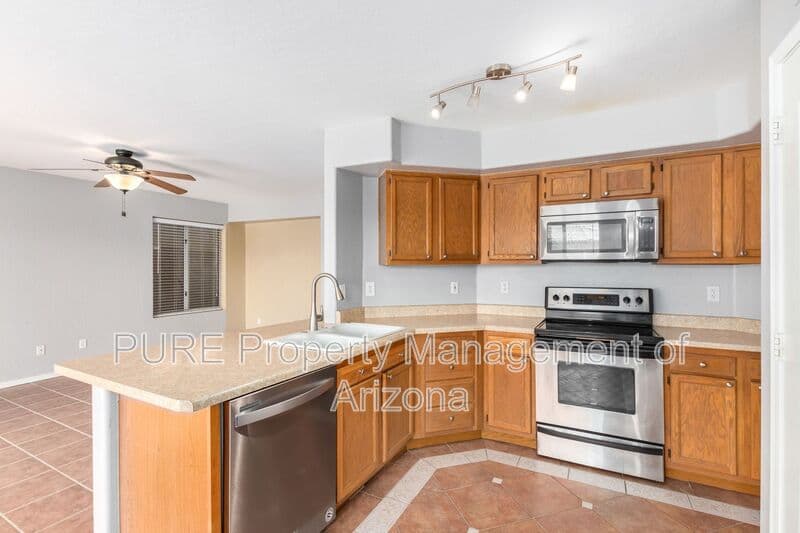 Gilbert House: 1729 W Harvard Ave