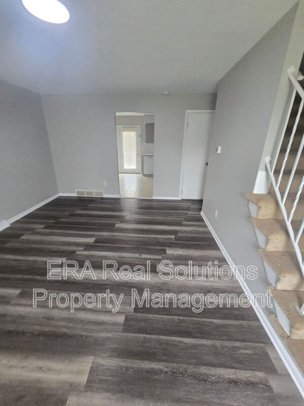 Columbus Condo: 852 S Roys Ave
