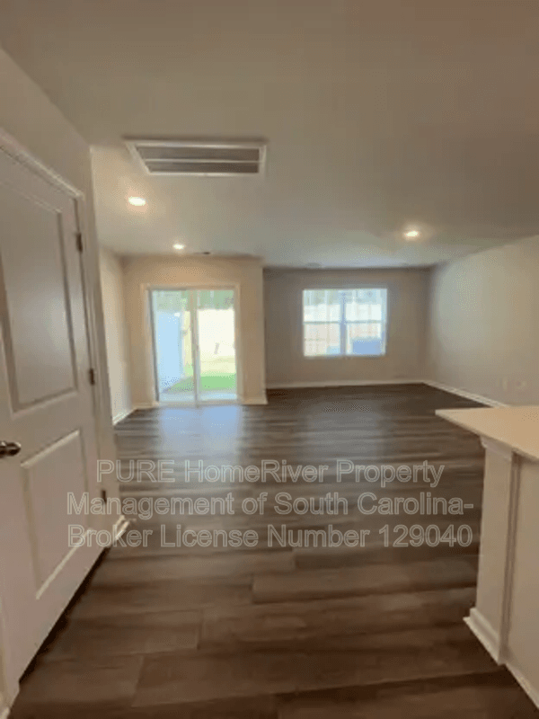 Camden Townhome: 21B Regent St