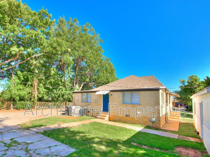 Oklahoma City House: 2006 Northwest 26th Street