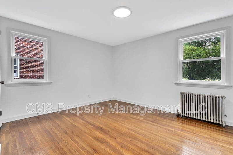 Dunellen Condo: 401 Sanford Ave