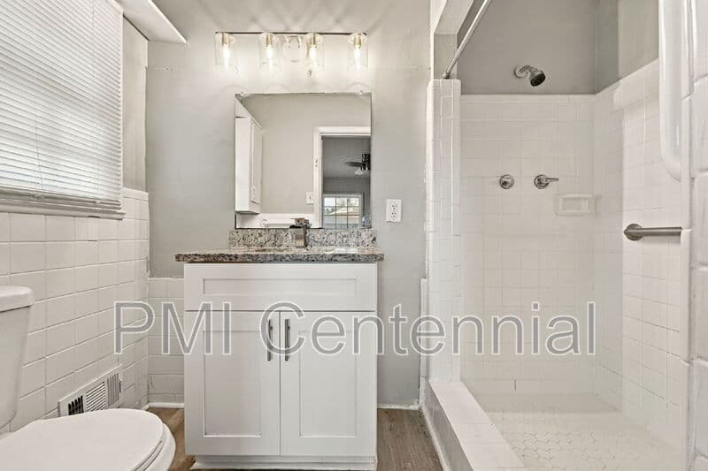 Decatur House: 3438 Springside Drive