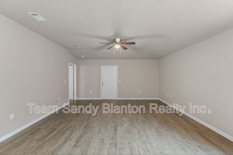 Milton House: 3210 Electra Drive