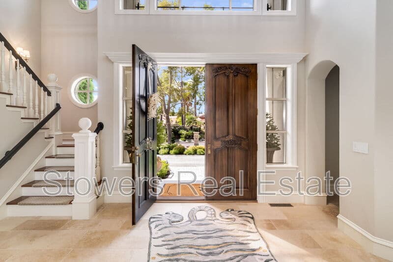 Danville House: 4482 Deer Ridge Rd
