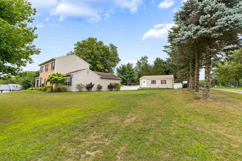 Littiz House: 24 Knollwood Drive