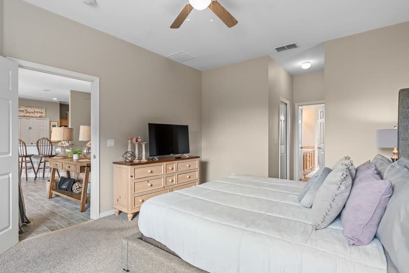 Davenport House: 825 Wildflower Rd