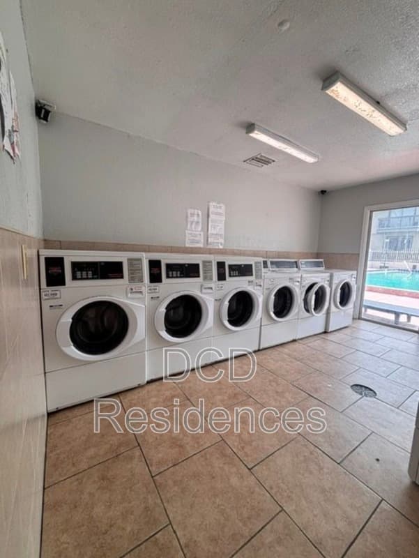 Sanford Condo: 3202 S Orlando Dr