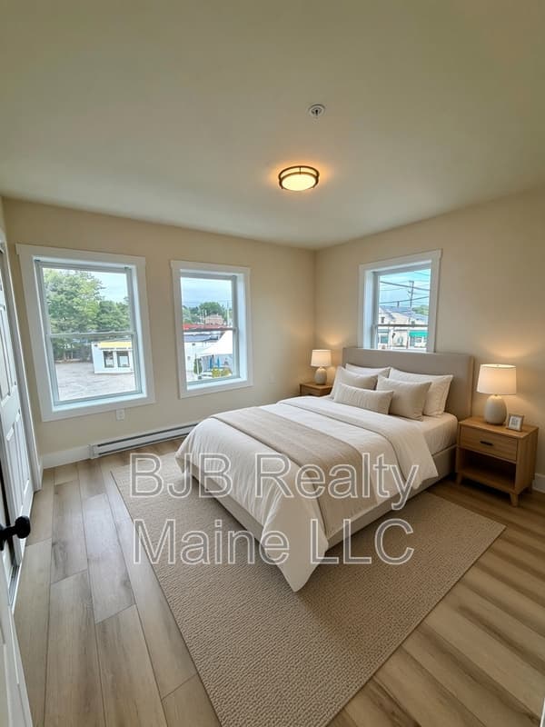 Portland Condo: 156 Woodford St.