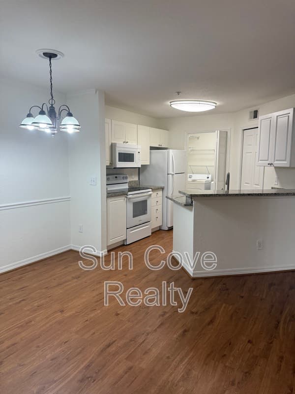 Lutz Condo: 4201 Woodstorks Walk Way