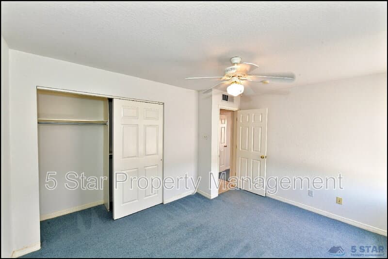 El Paso House: 14101 Koshare Ct
