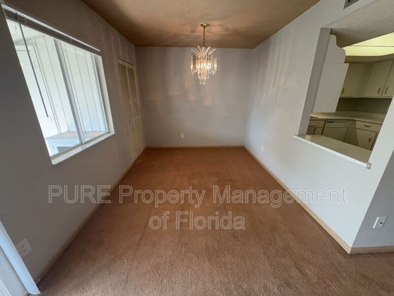 Ocala House: 549 Fairways Drive