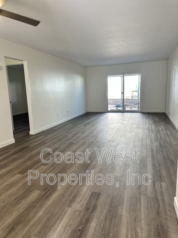 Carlsbad Condo: 342 Juniper Ave