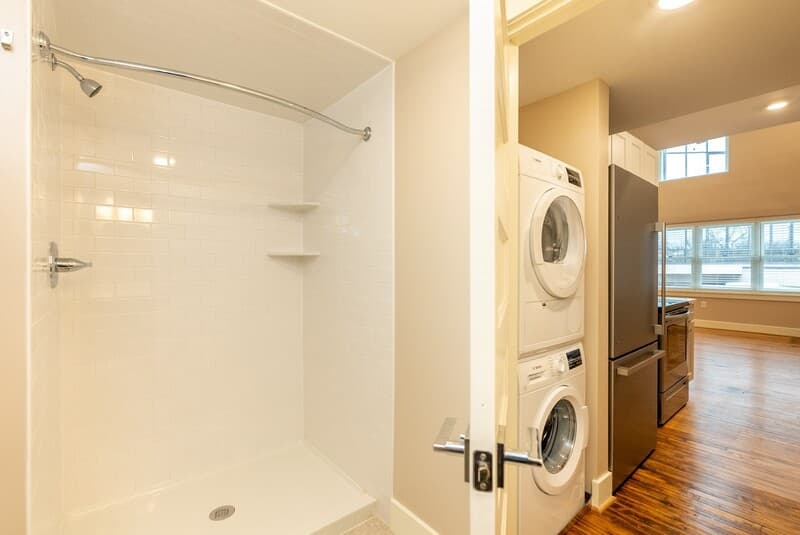 Harrisonburg Condo: 157-104 N. Main Street
