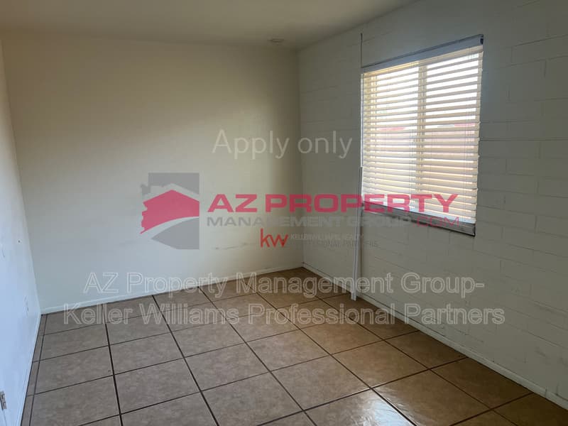 Avondale Condo: 207 S 3rd St