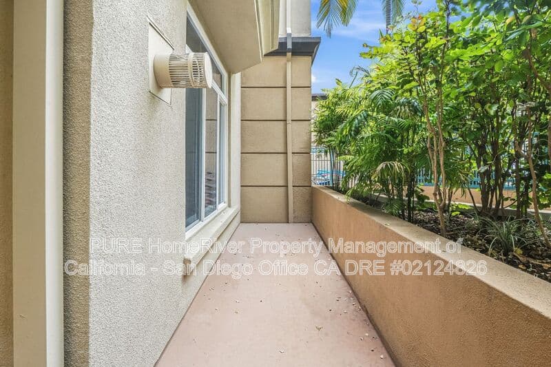 San Diego House: 2400 5th Avenue