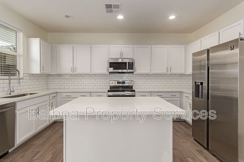 Mesa House: 5528 S Dillon Cir