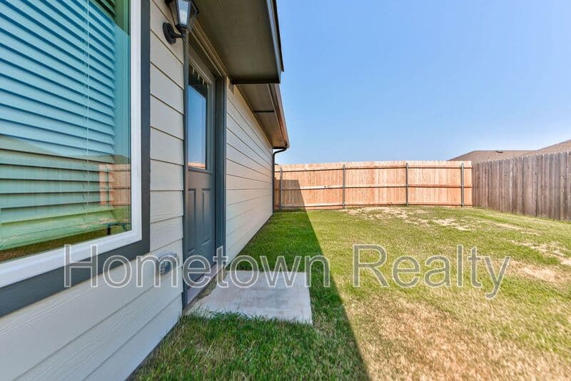 Oklahoma City House: 613 NE 104th Street