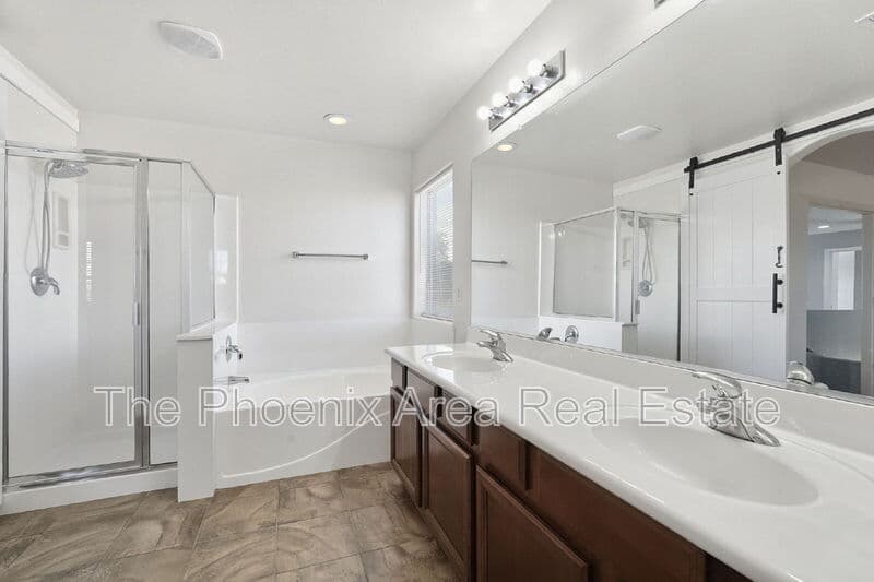 San Tan Valley House: 2669 W Quick Draw Way