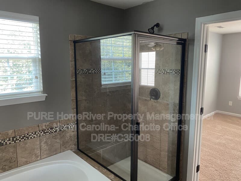 Waxhaw House: 3007 Fallondale Rd