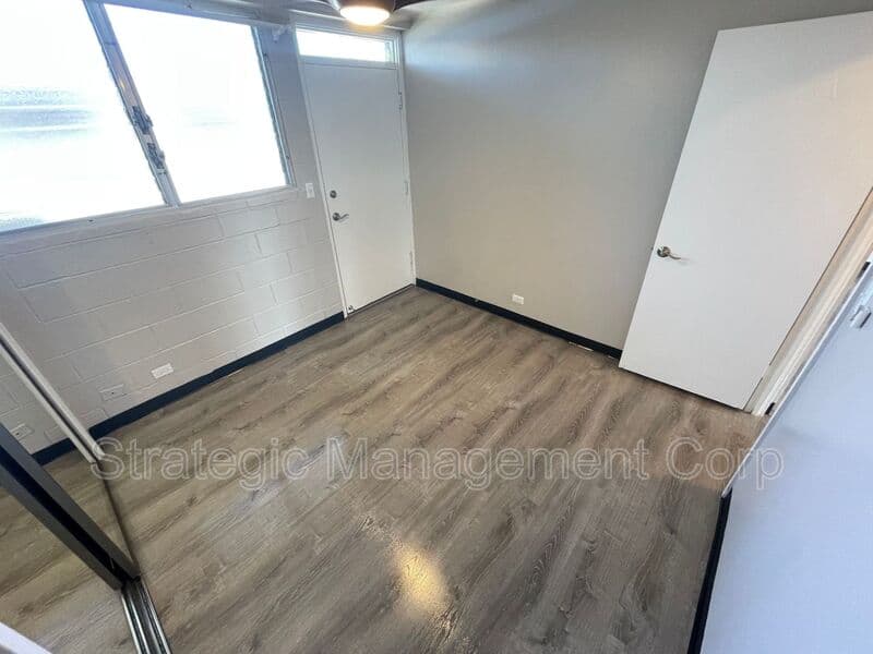Kailua Condo: 82 Kihapai Street