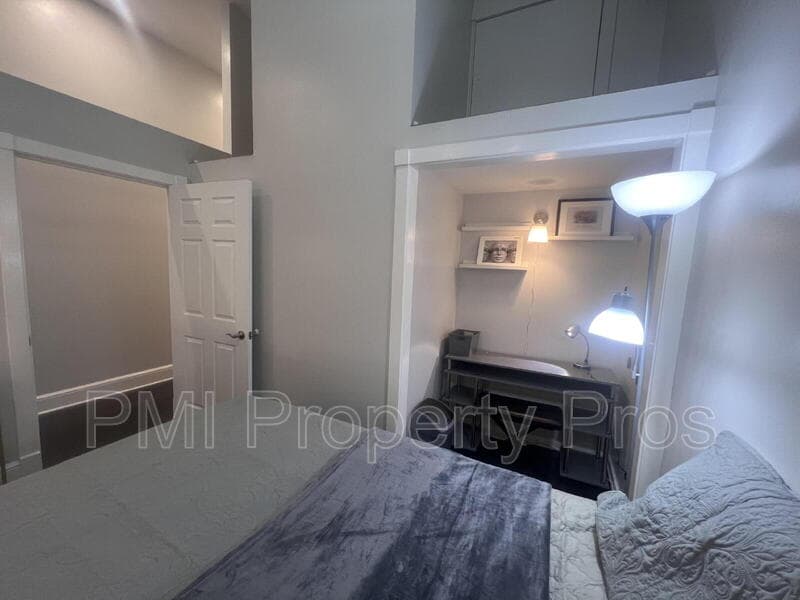 Milwaukee Condo: 715 North Milwaukee Street