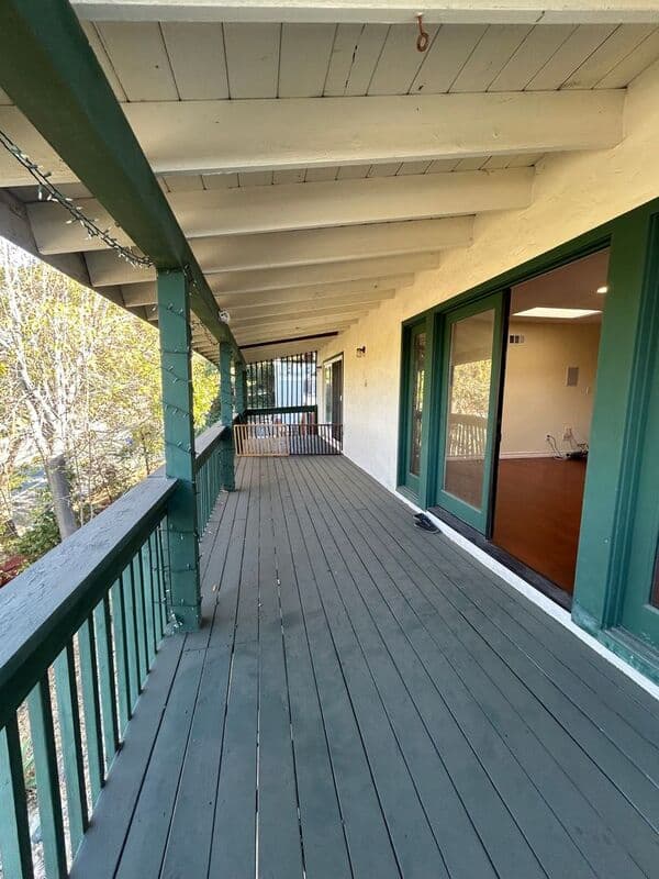 La Mesa House: 4040 Yale Ave