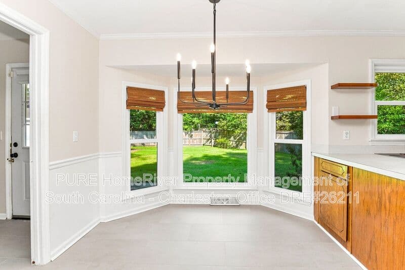 Goose Creek House: 154 Fox Chase Dr