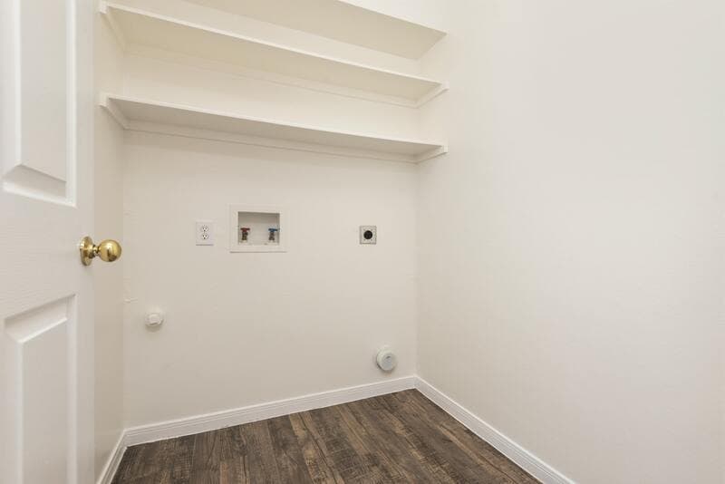Dickinson Townhome: 2130 St Lucia Calle