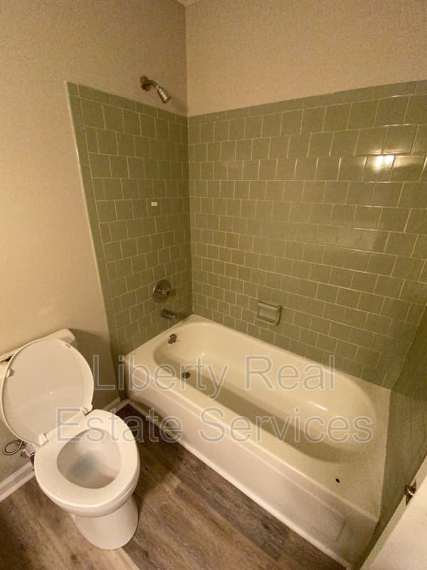 Hinesville House: 129 Deann Dr